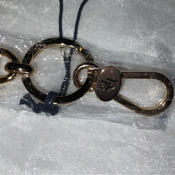 Key Fob, Dooney and Bourke Turnlock Valet NWT - Picture 3 of 5